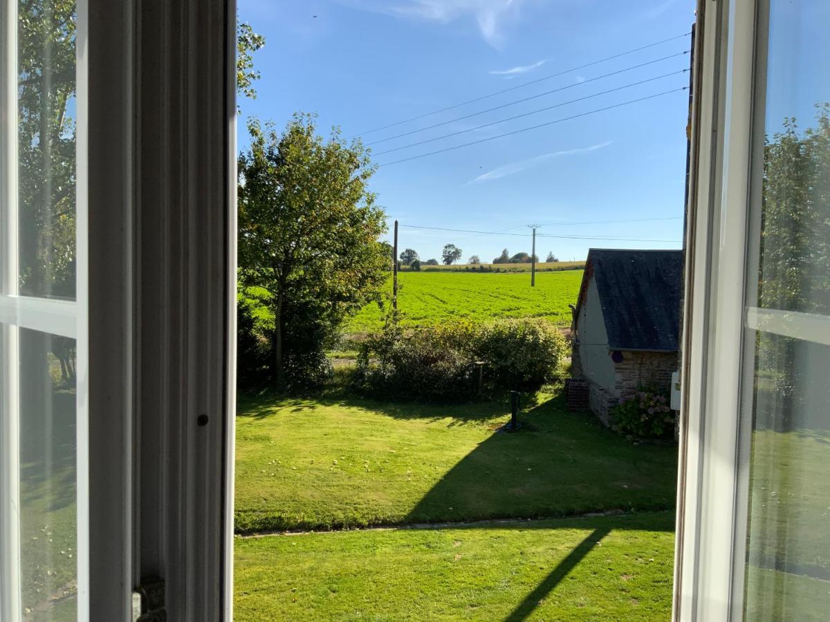 Welcoming And Peaceful Bed And Breakfast Fougerolles-du-Plessis Buitenkant foto