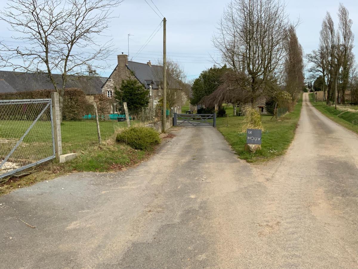 Welcoming And Peaceful Bed And Breakfast Fougerolles-du-Plessis Buitenkant foto