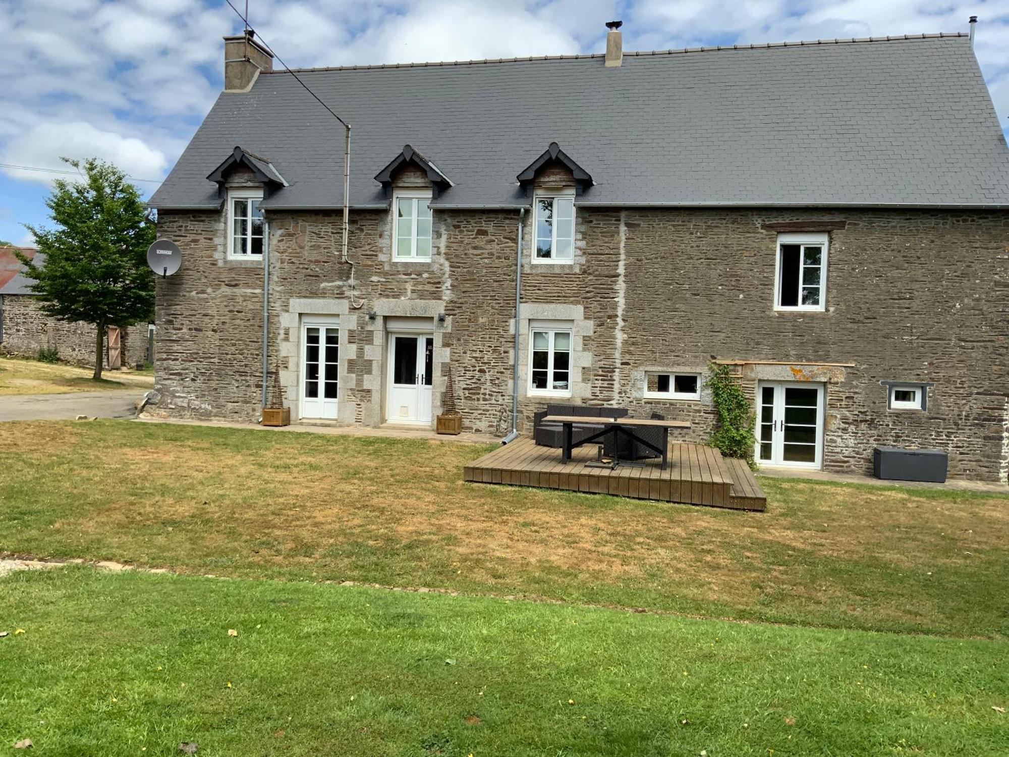 Welcoming And Peaceful Bed And Breakfast Fougerolles-du-Plessis Buitenkant foto