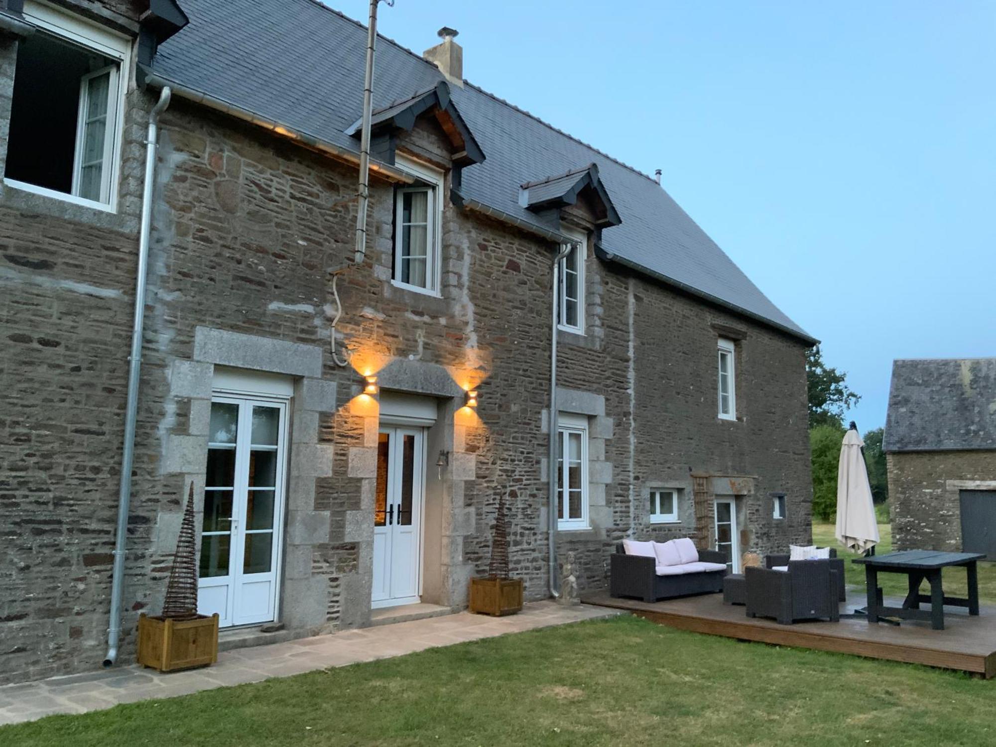 Welcoming And Peaceful Bed And Breakfast Fougerolles-du-Plessis Buitenkant foto