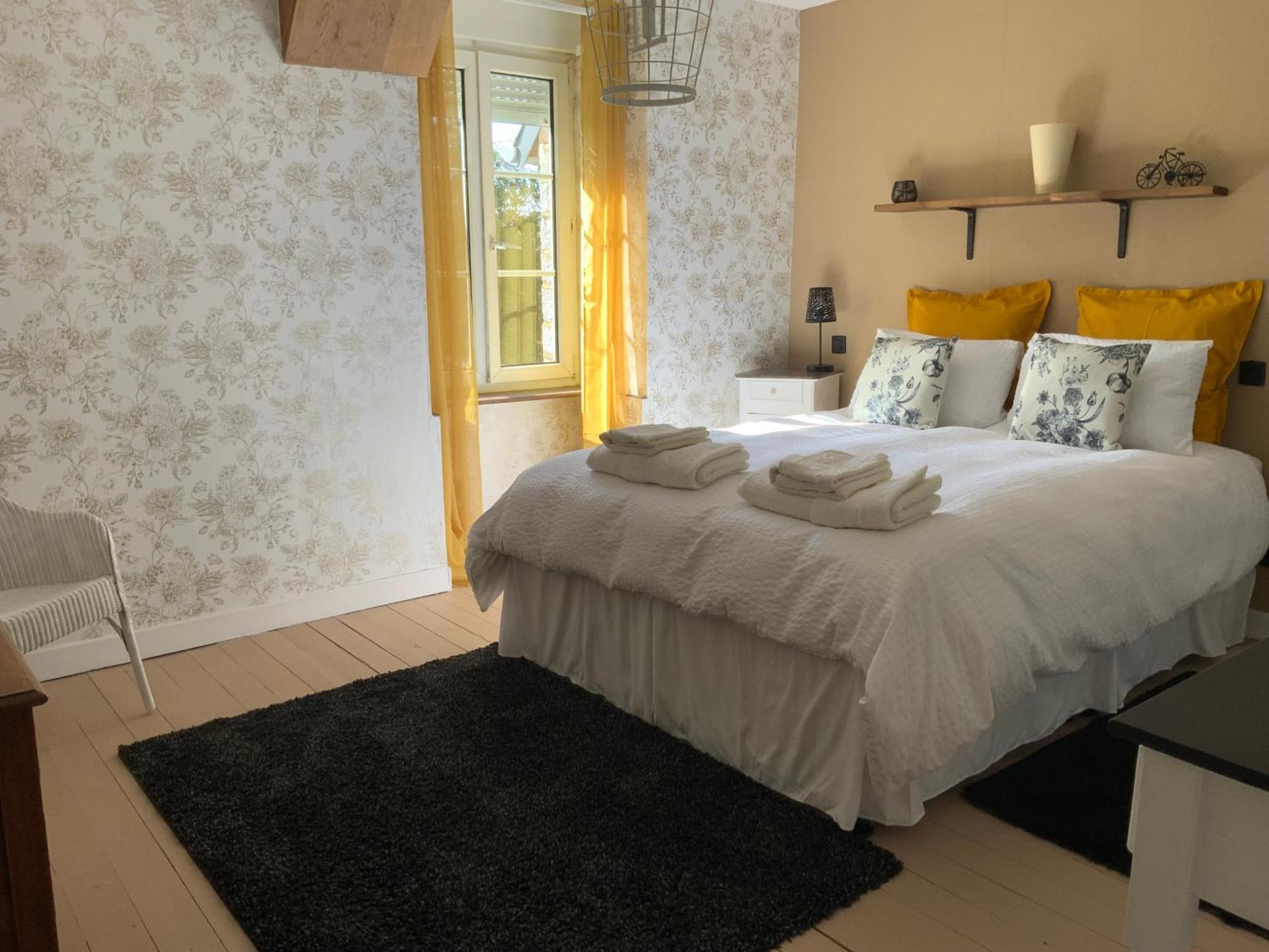 Welcoming And Peaceful Bed And Breakfast Fougerolles-du-Plessis Buitenkant foto