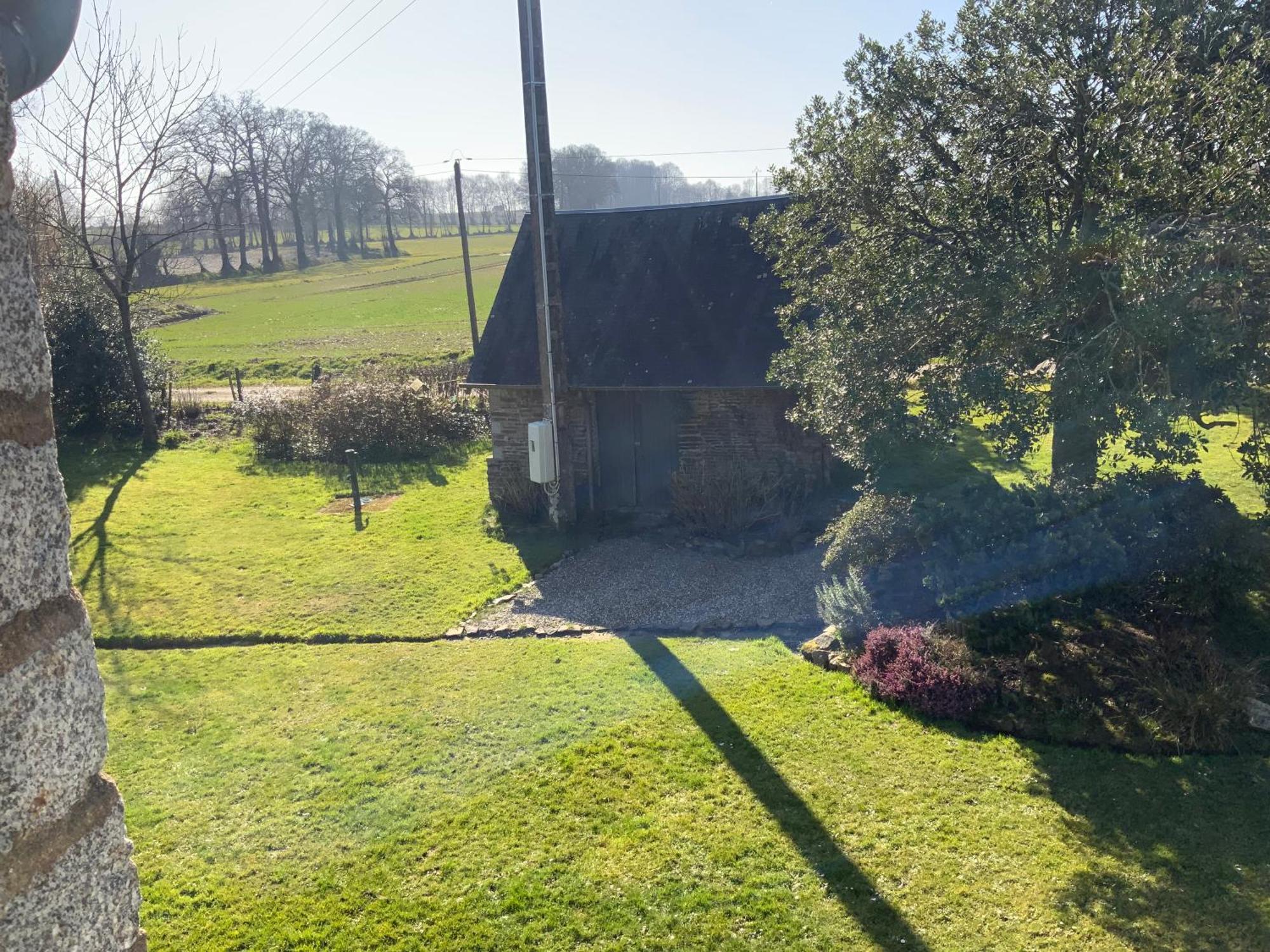 Welcoming And Peaceful Bed And Breakfast Fougerolles-du-Plessis Buitenkant foto